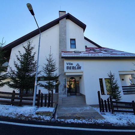 Vila Berlin Hotel Brassópojána Kültér fotó