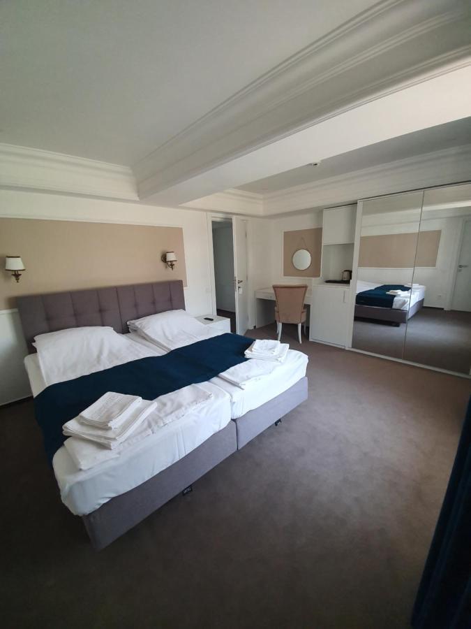 Vila Berlin Hotel Brassópojána Kültér fotó