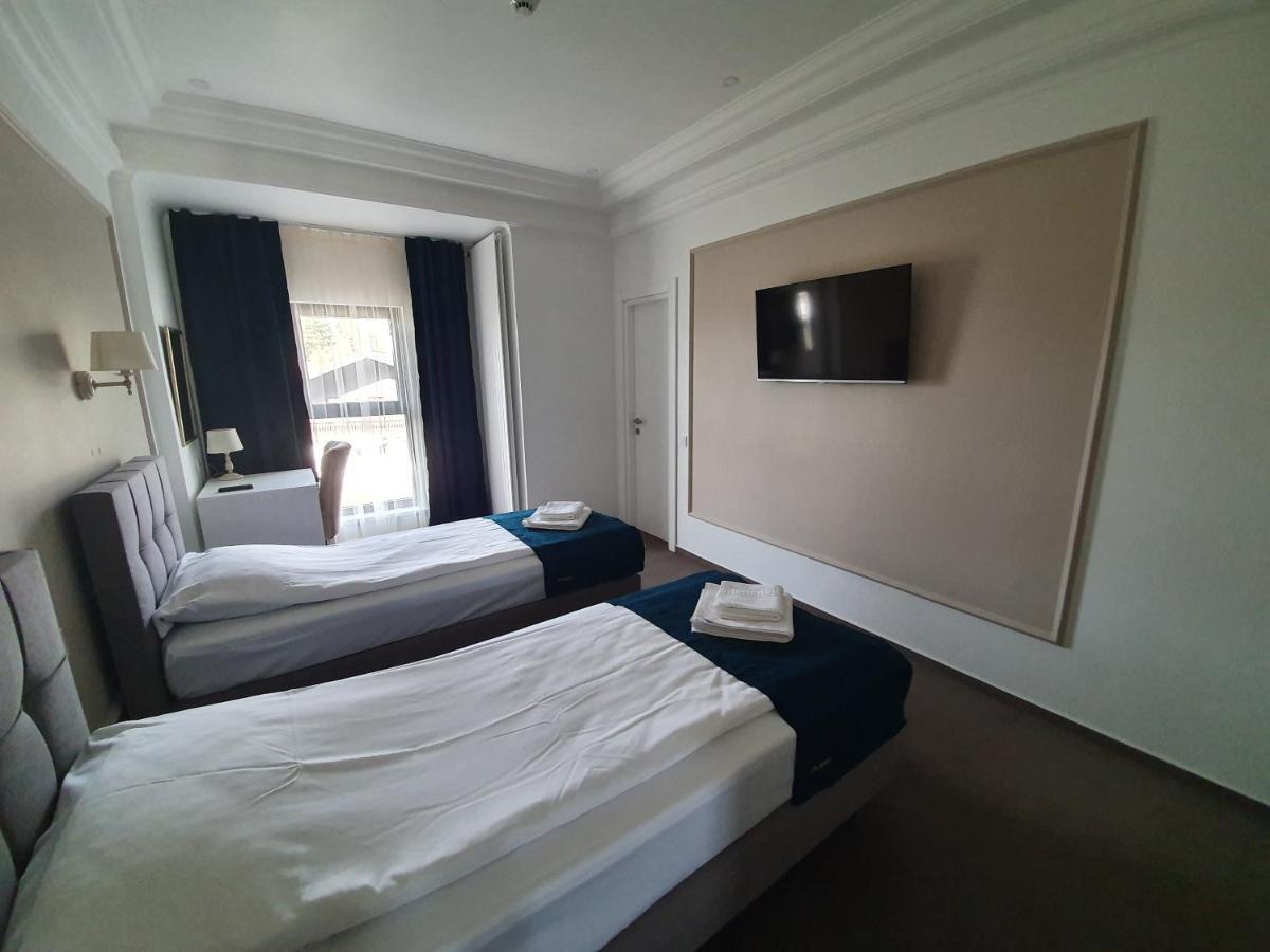Vila Berlin Hotel Brassópojána Kültér fotó