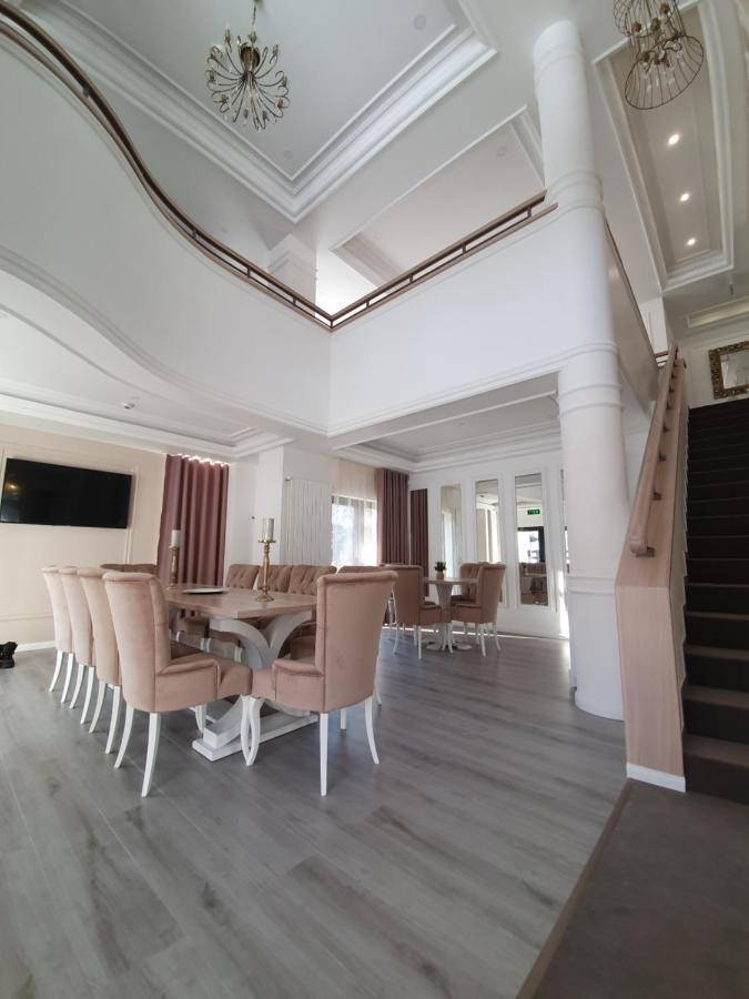 Vila Berlin Hotel Brassópojána Kültér fotó